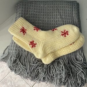 Sparkling Blanket and socks